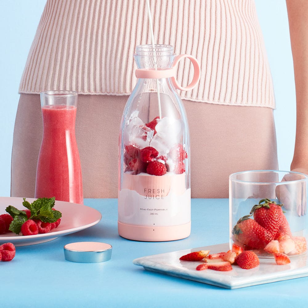 SportBlend: The Ultimate Portable Mixer for Fitness and Nutrition